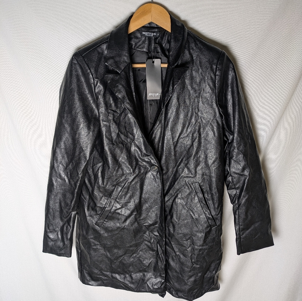 Nasty Gal NEW‎ Black Faux Leather One Button Jacket Medium Slanted Pockets Flaw